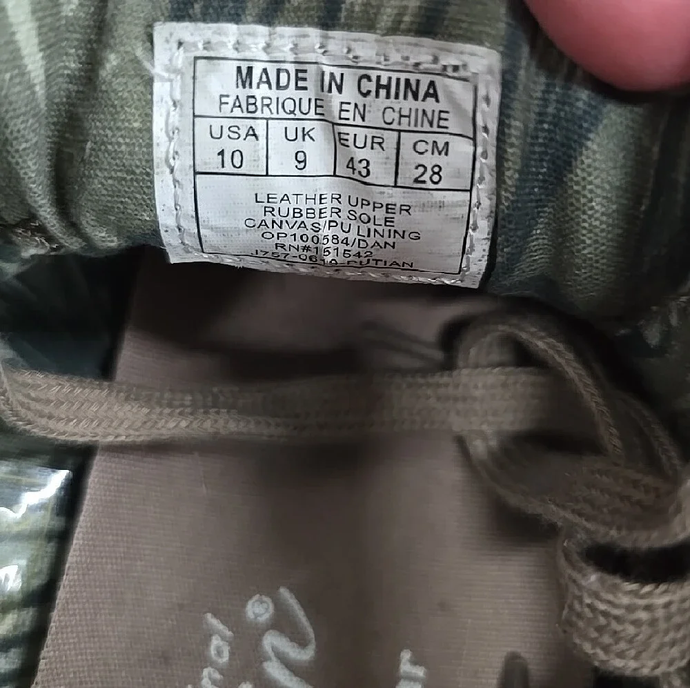 Original Penguin Men's Low-Top Sneakers in Olive Size 9